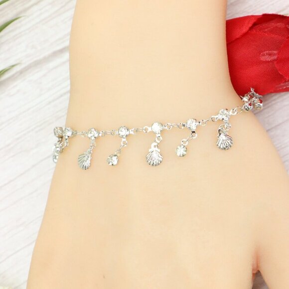 "Trendy Handmade Bracelet – A Thoughtful Gift for Girls & Women | UNVRC1269 - Picture 3 of 10